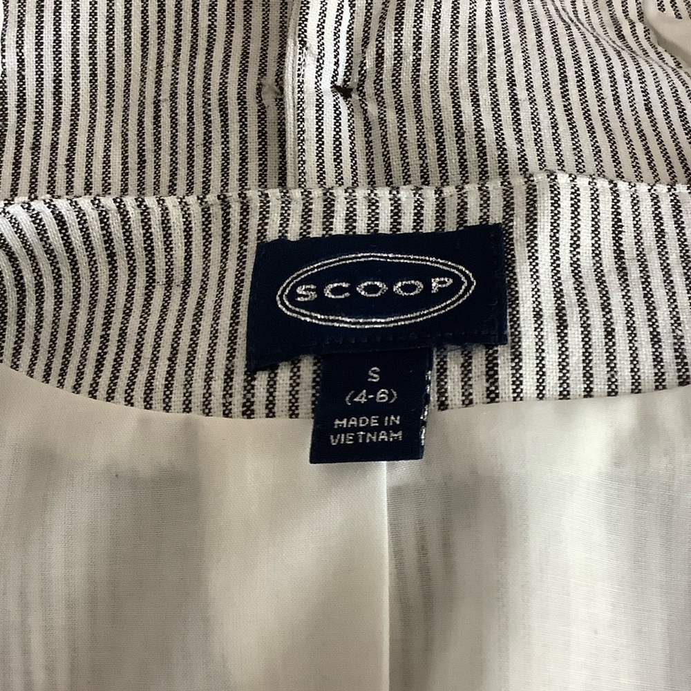 Scoop Linen Blend V-Neck Button Vest and Matching Pants, Small - Picture 12 of 14
